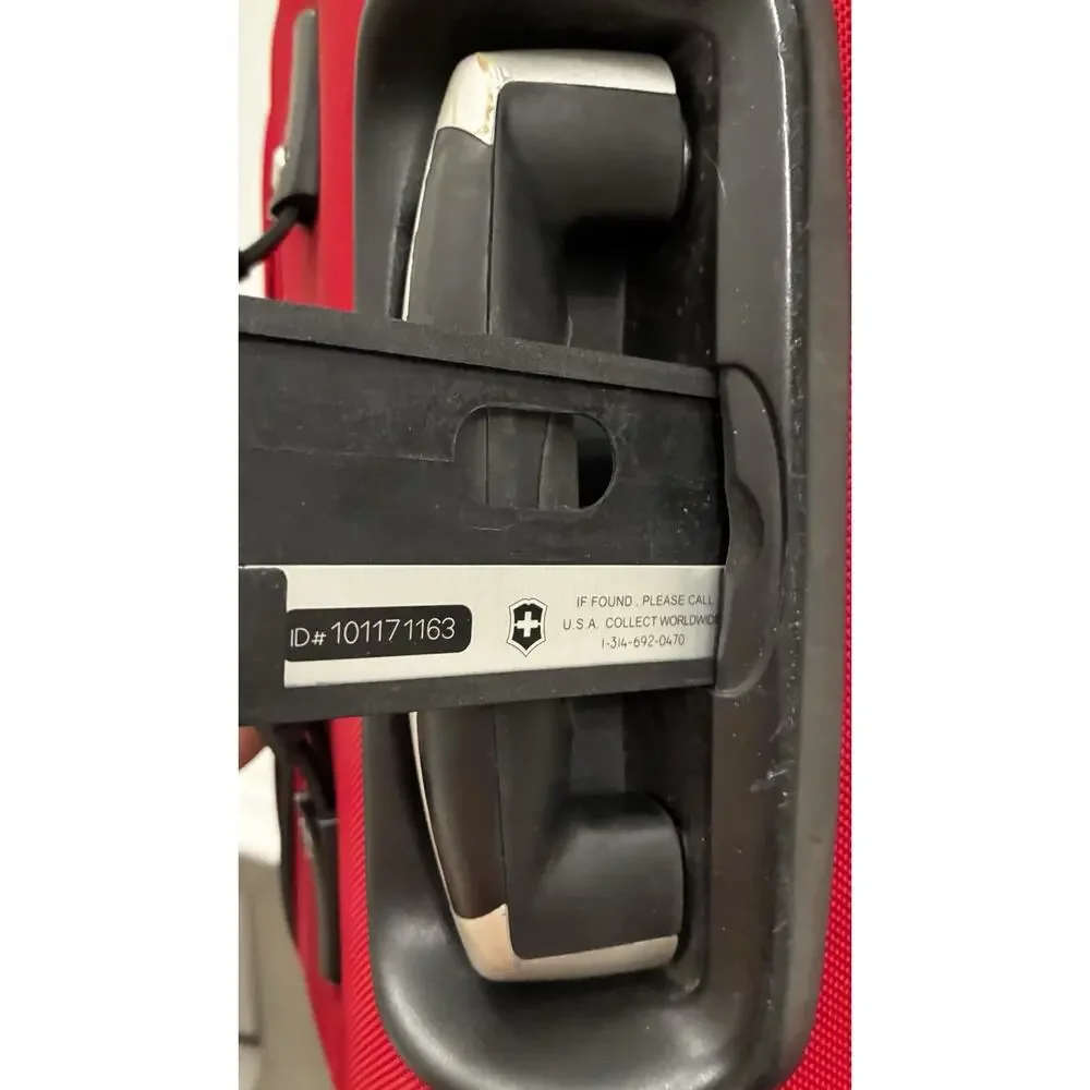Victorinox Mobilizer NXT Red 22” Upright Wheeled Luggage Bag, Large